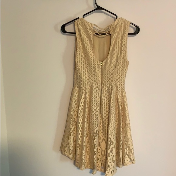 She and Sky dress - Picture 2 of 3